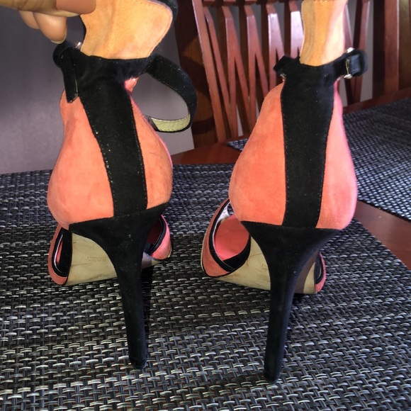 Prwnd Zara basic stiletto suede peach light orange and black sz 8.Heel 4.5 “ - Picture 6 of 9